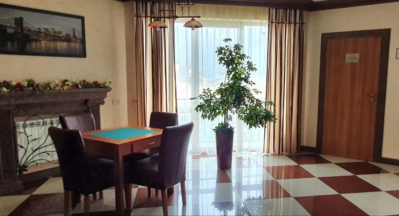Hermes Resort Hotel With Medical Treatment Truskavets Exterior photo