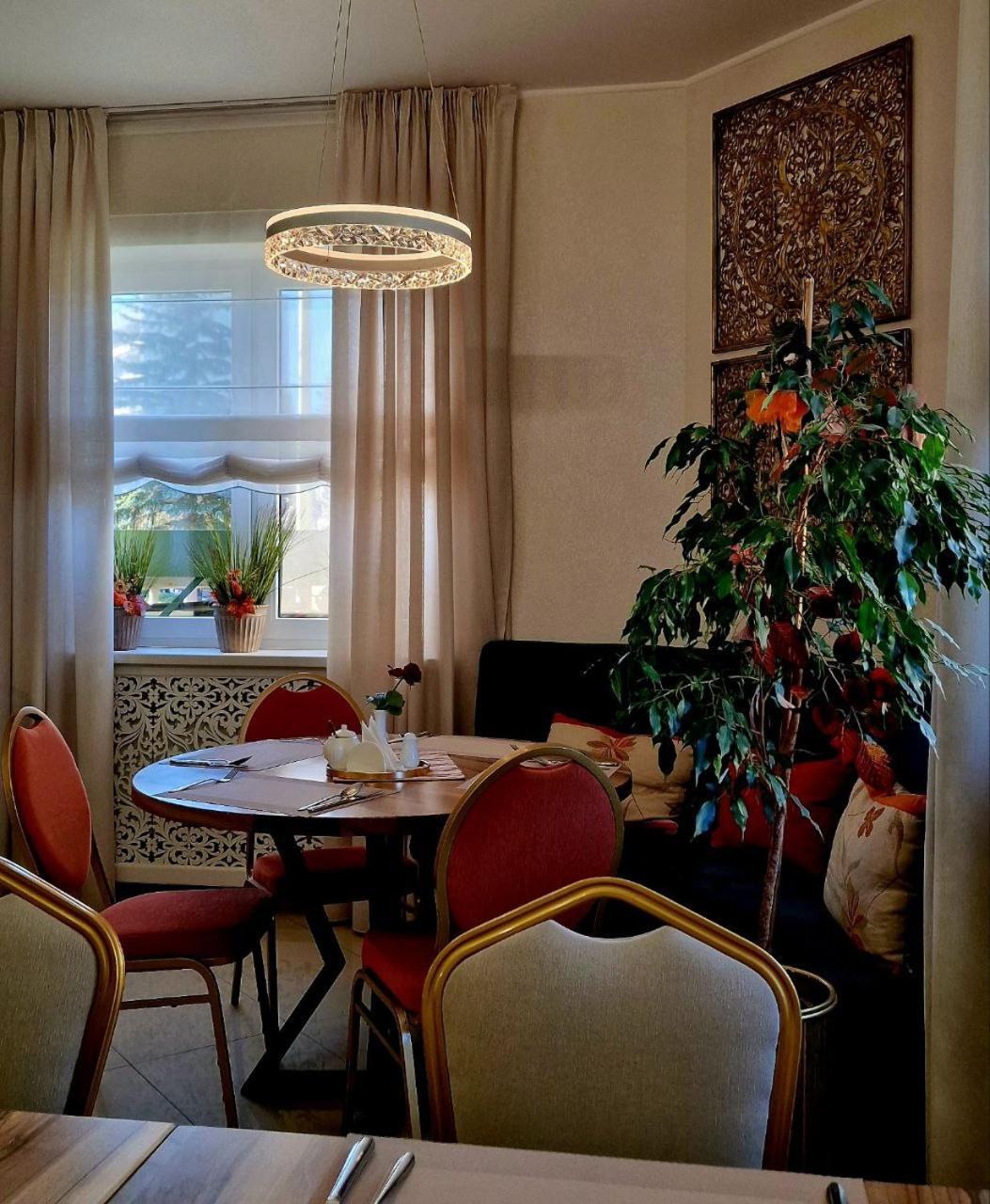 Hermes Resort Hotel With Medical Treatment Truskavets Exterior photo